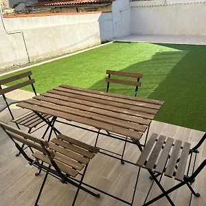 Joli Cocoon Plein Sud Avec Jardin Idéalement Situé Marseille